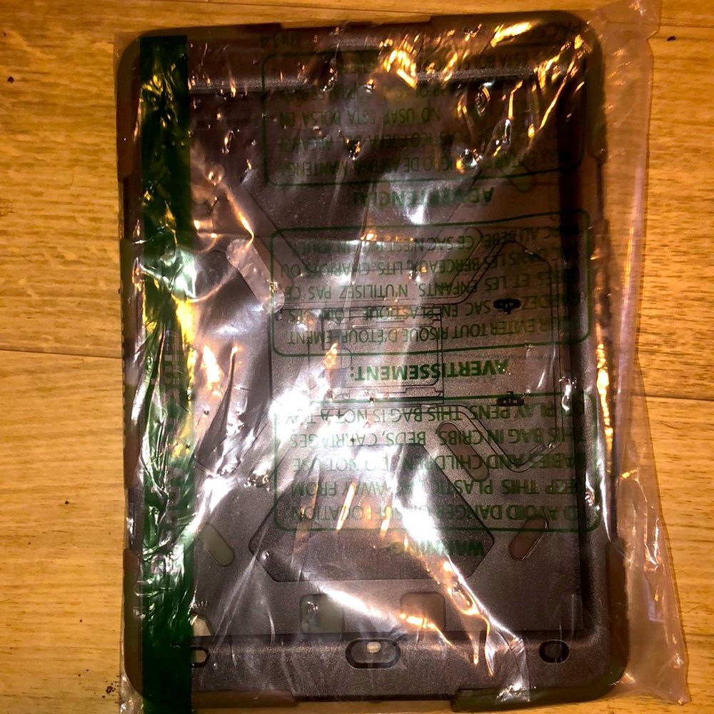 Aceguarder iPad case brand new